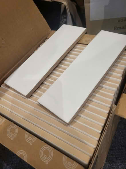 Photo of free Box 50 Tiles 20 x 6.5cm (Fittleworth RH20) #3