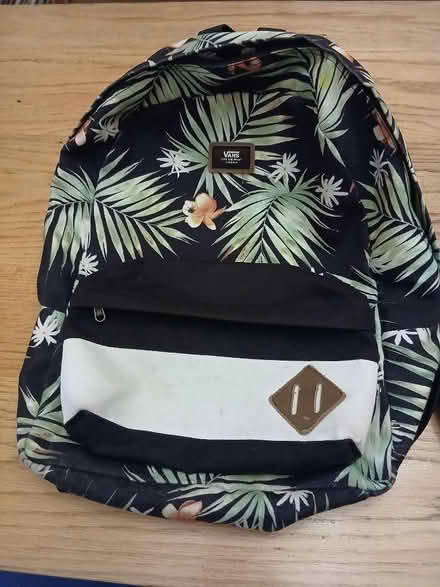 Photo of free Vans backpack (Bilton HG1) #1