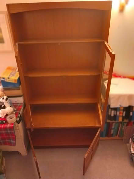 Photo of free Cupboard/dresser/glass cabinet (Lewes BN7) #3