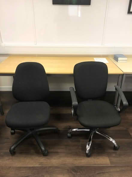 Photo of free office chairs (OX1 1PT) #1