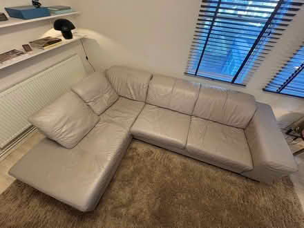 Photo of free Leather sofa (Canonbury N1) #2