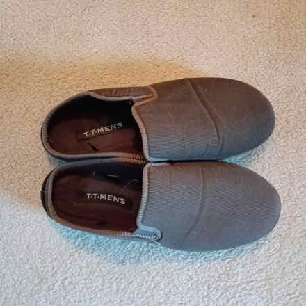 Photo of free Men's slippers (South Keys) #2