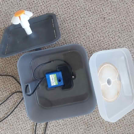 Photo of free usb cat water fountain. (Herstmonceux BN27) #2