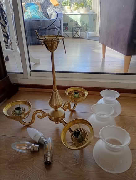 Photo of free Ceiling light (Bampton OX18) #3