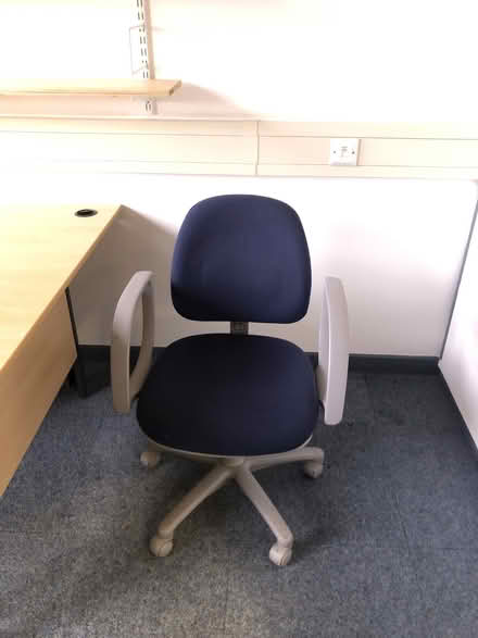 Photo of free office chairs (OX1 1PT) #2