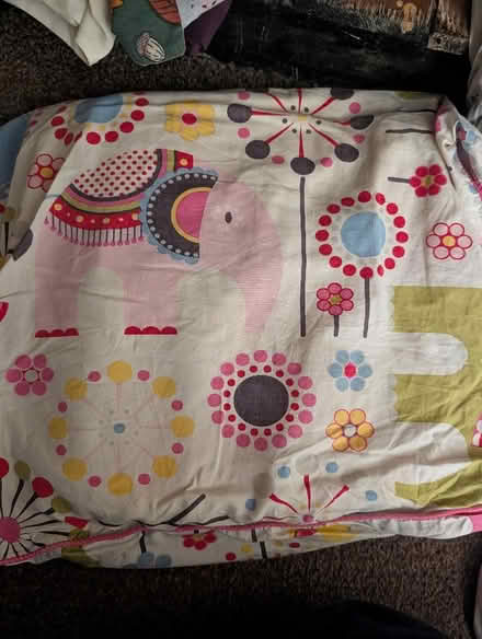 Photo of free Bedding and Towels (Micklefield HP13) #2