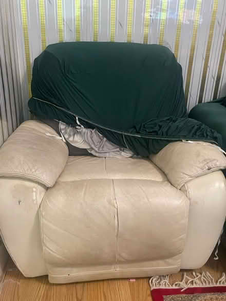 Photo of free Double Mattress and single couch (Kensal Rise/Green NW10) #3