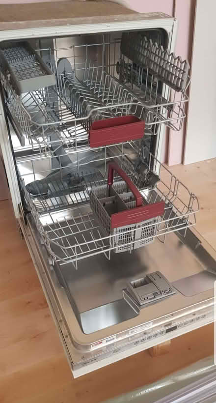 Photo of free Fully functional Neff built-under dishwasher (Top Amersham HP6) #2
