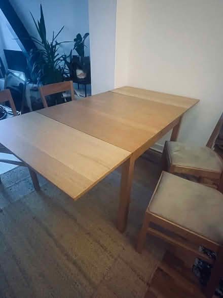 Photo of free Extendable table + chairs (Stoke Newington N16) #2