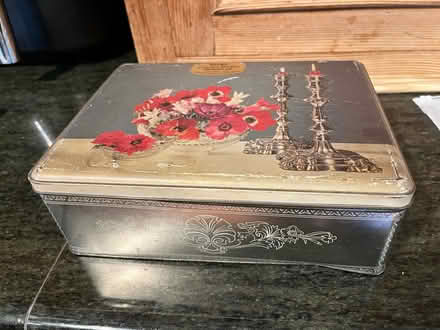 Photo of free Sweet/biscuit tins (SY2) #2