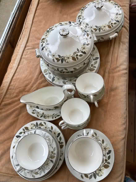 Photo of free Crockery (Henley-on-Thames RG9) #3