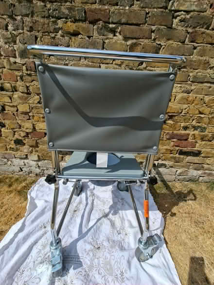 Photo of free Commode (Welling DA16) #2