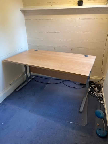 Photo of free Office desk (Western Park LE3) #1