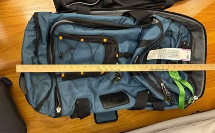 Photo of free Duffel bag samsonite with wheels (Manhasset) #1