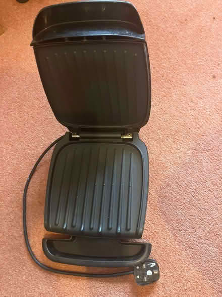 Photo of free Forman grill (Seaton AB24) #1