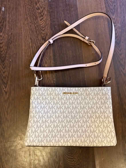 Photo of free Michael Kors purses (Thurmont) #2
