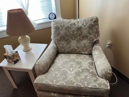 Photo of free 3 pieces of Free Furniture (Longwell Bldg Westminster, MD) #3