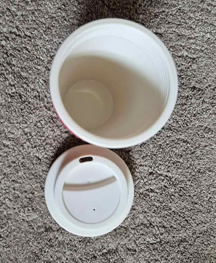 Photo of free Travel mug (Handforth SK9) #2