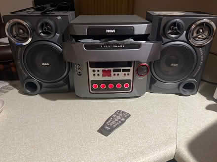 Photo of free RCA 5 CD Disc and Stereo (Galesville) #1