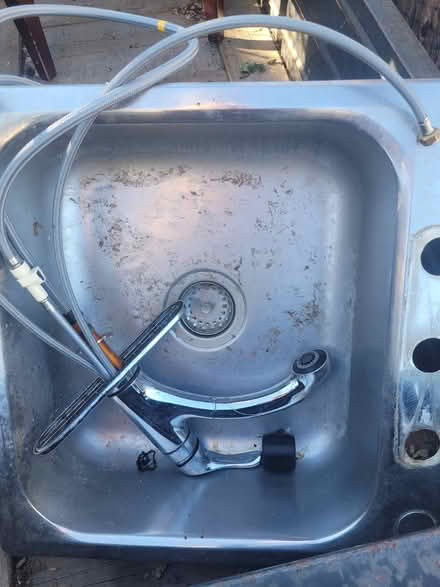 Photo of free sink with faucet (kiz 7p3) #1