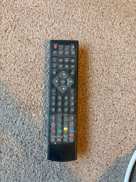 Photo of free 21" tv (Boughton Street ME13) #2