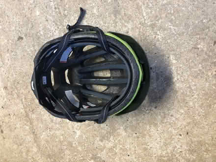 Photo of free Specialized Centro Cycle Helmet (Twyford RG10) #3