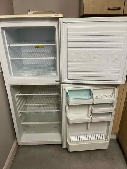 Photo of free Beko 50/50 fridge/freezer (Cricklewood NW2) #2