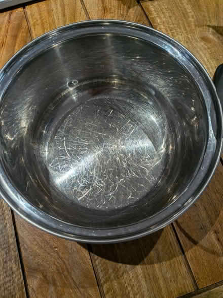 Photo of free Stockpot with lid (PR25 leyland) #2