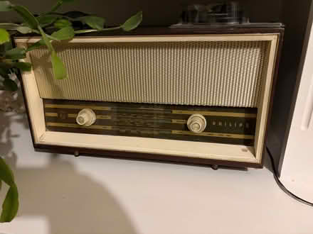 Photo of free Philips valve radio (Ealing W13) #1