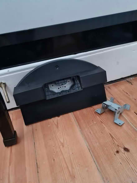 Photo of free Workbench (Putney SW15) #2