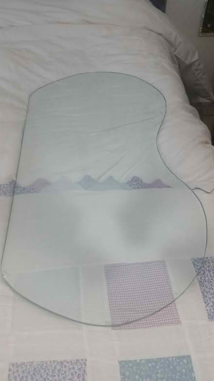Photo of free Glass Kidney shape top (southey green S5) #1