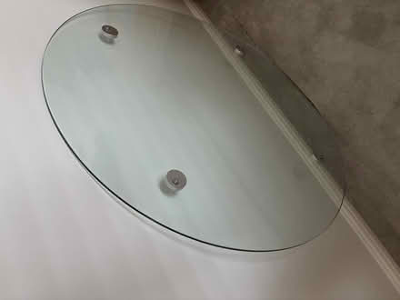 Photo of free Glass round table and four chairs (Chantinghall ML3) #3