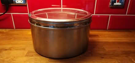 Photo of free Cake tin - large - good quality (Wetherby LS22) #1