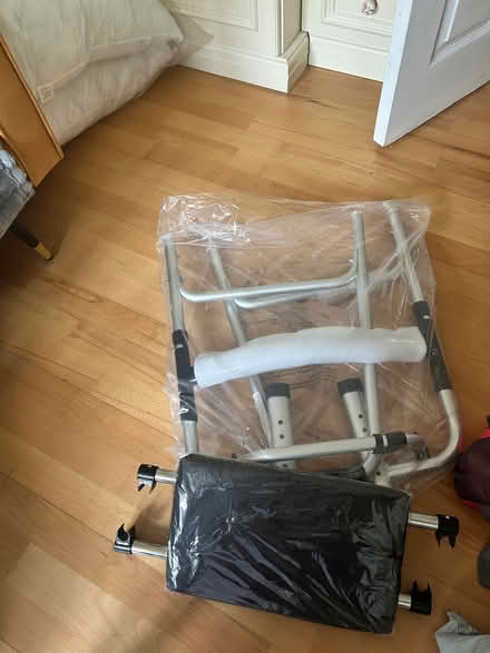 Photo of free Mobility equipment (De Beauvoir Town N1) #3