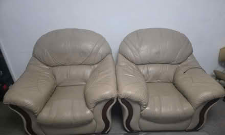 Photo of free Sofa (Rhosllanerchrugog LL14) #2