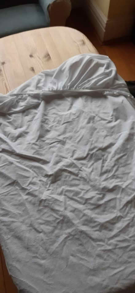 Photo of free Mattress Protector, Kingsize (St Anne's on the Sea FY8) #1