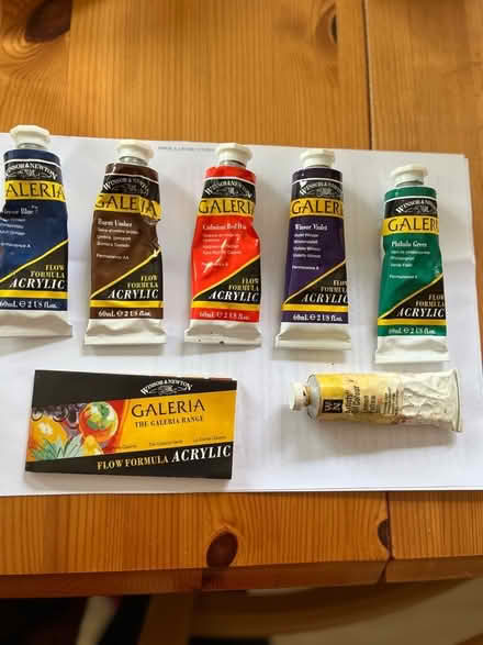 Photo of free winsor and newton galeria acrylic paints (Hoddesdon EN11) #1