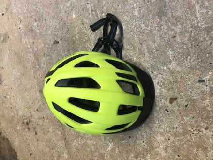 Photo of free Specialized Centro Cycle Helmet (Twyford RG10) #1