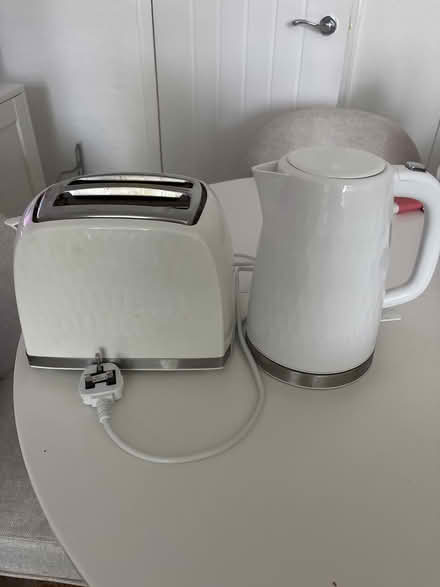 Photo of free Toaster and kettle (UB5 6TX) #2