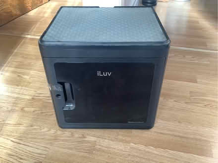 Photo of free iPad / tablet storage and charging station (Chapel Allerton LS7) #2