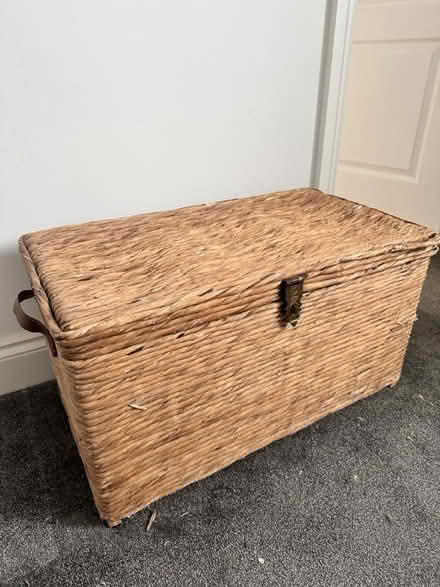Photo of free Wicker storage box (Ng219bp) #1