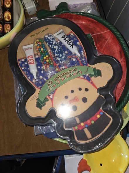 Photo of free Holiday kitchen stuff (LES) #2
