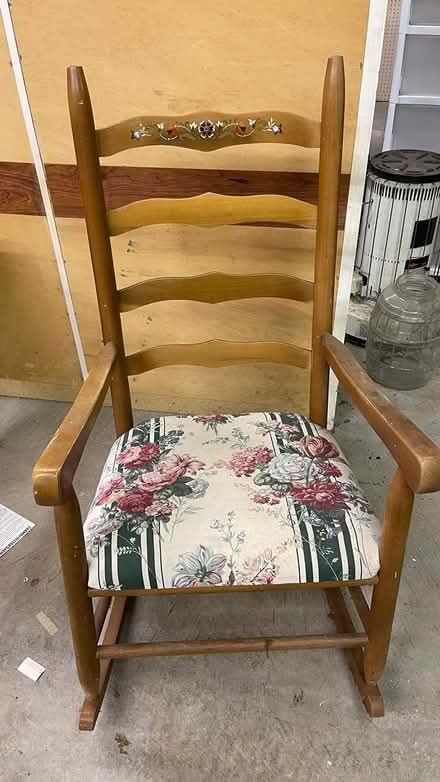 Photo of free Rocking chair (Route 231 and Barstow Road) #1