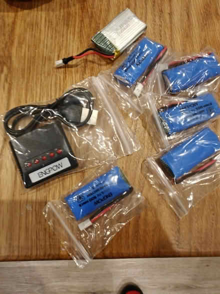 Photo of free Small lithium batteries & charger (Brighton BN1) #2