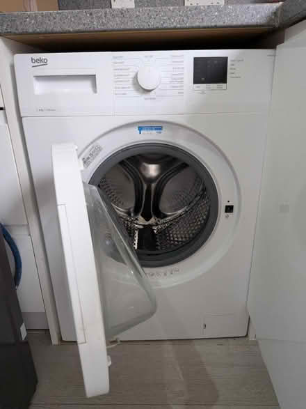 Photo of free Beko 8kg Washing Machine (Frodsham WA6) #2