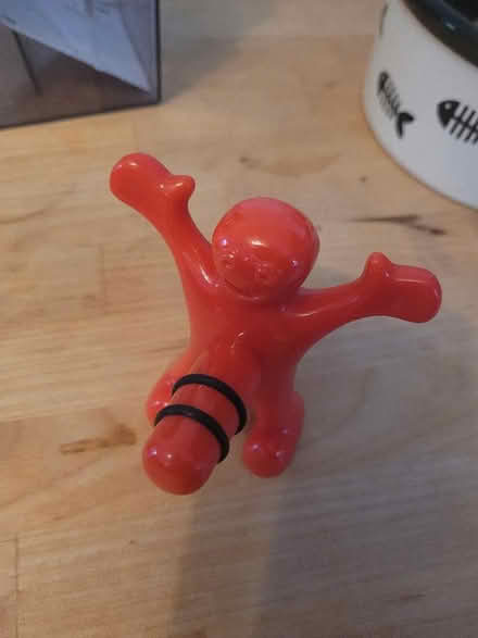 Photo of free humourous bottle stopper (Diglis WR5) #1