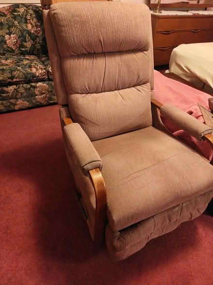 Photo of free Lazboy Chair (central old Milton) #2