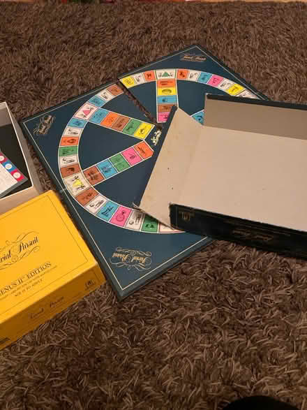 Photo of free Vintage Trivial Pursuit Game (Hemel, HP3) #3