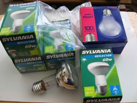 Photo of free Four 60W & 100W Screw Thread Bulbs (Coppull PR7) #1