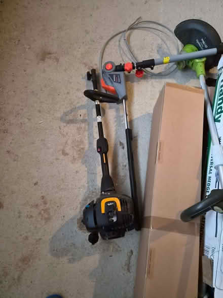Photo of free Battery lawnmower, hedge trimmer and strimmers (Hammerpot BN16) #2